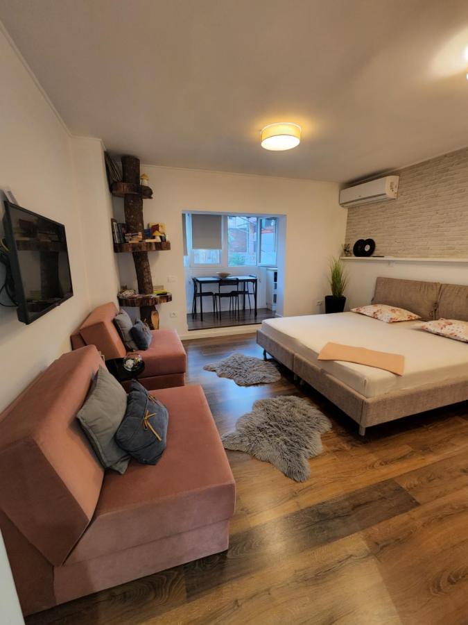 Traveler's Place At Centre Apartamento Tirana